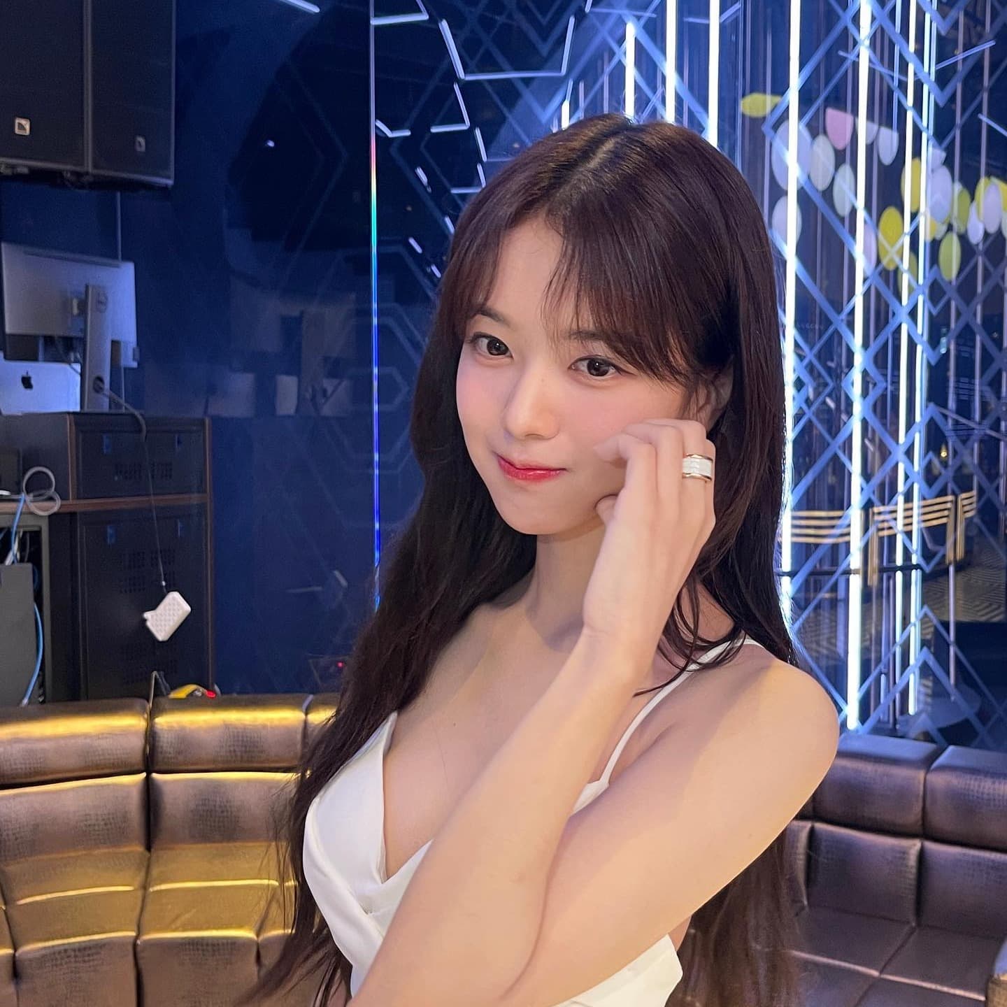 卢正义 노정의